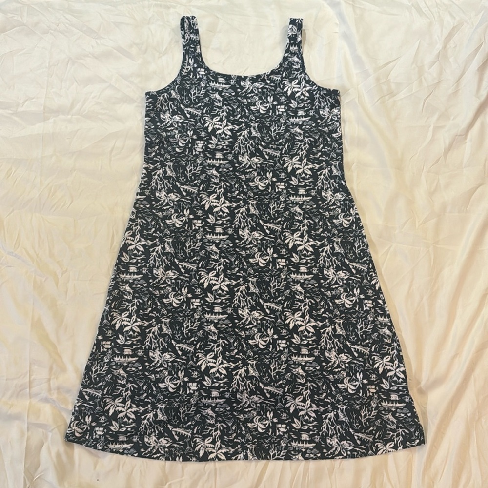 Brand new Columbia athleisure dress
